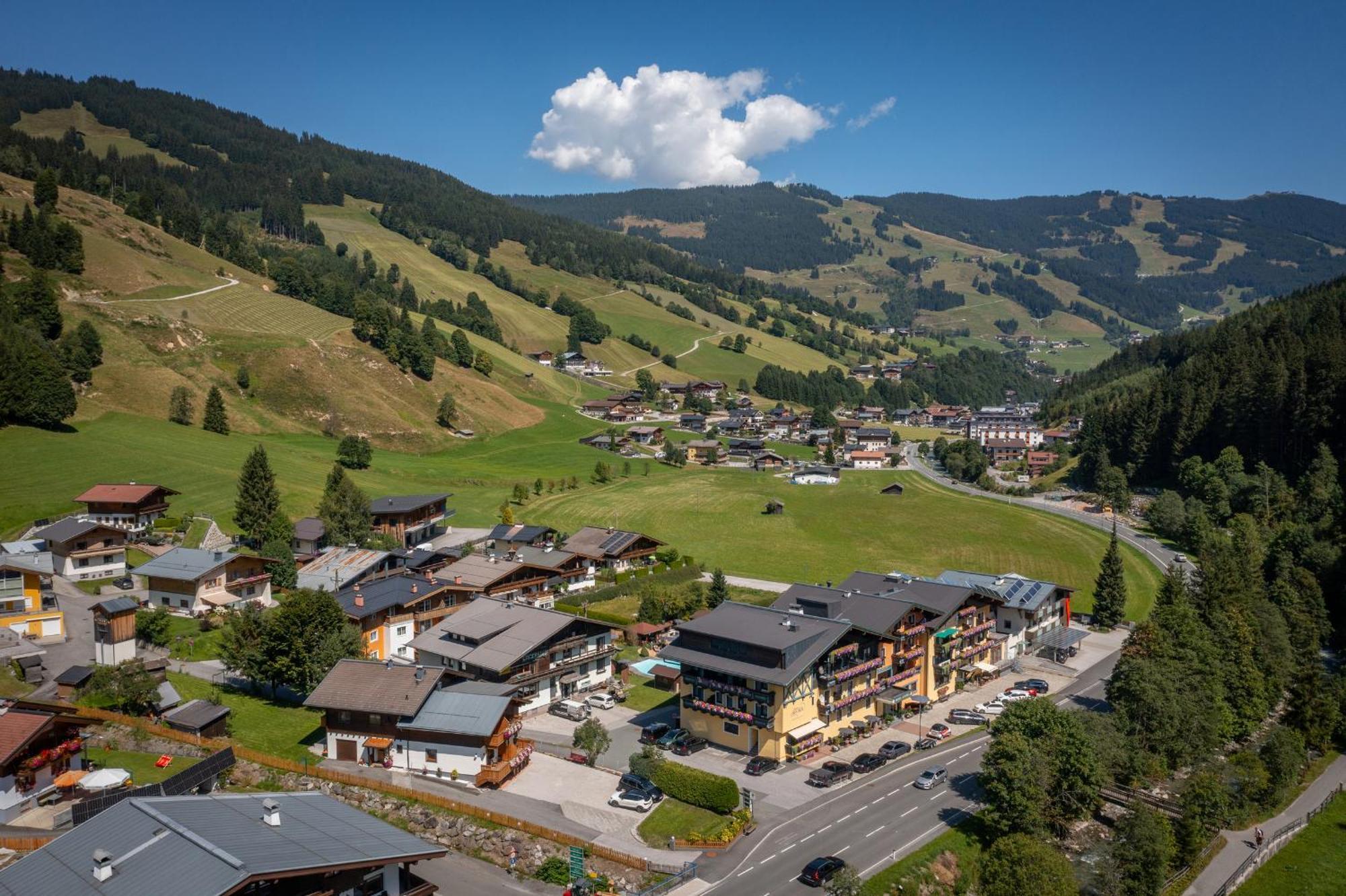 Villa Austria Saalbach Екстериор снимка